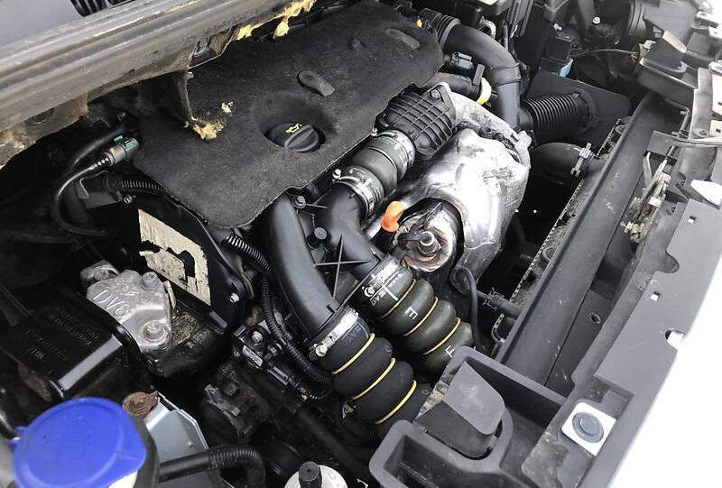 Peugeot 5008 2013