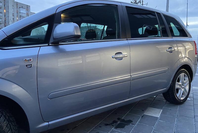 Opel Zafira 2010