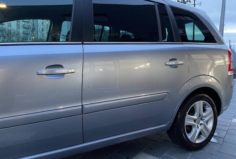 Opel Zafira 2010