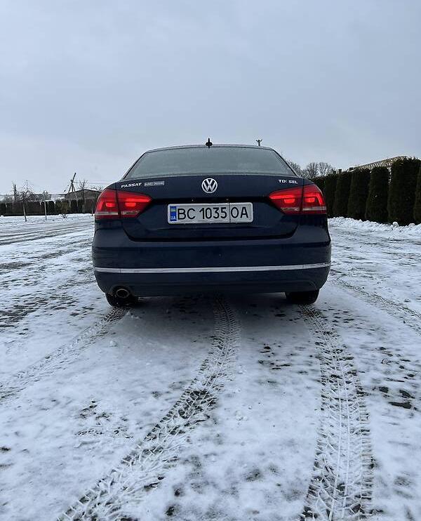 Volkswagen Passat B7 SEL 2012