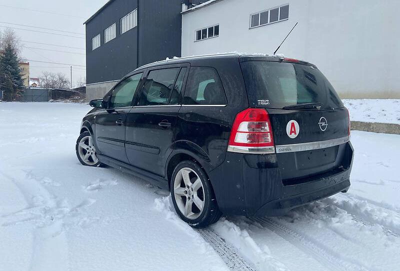Opel Zafira 125 2008