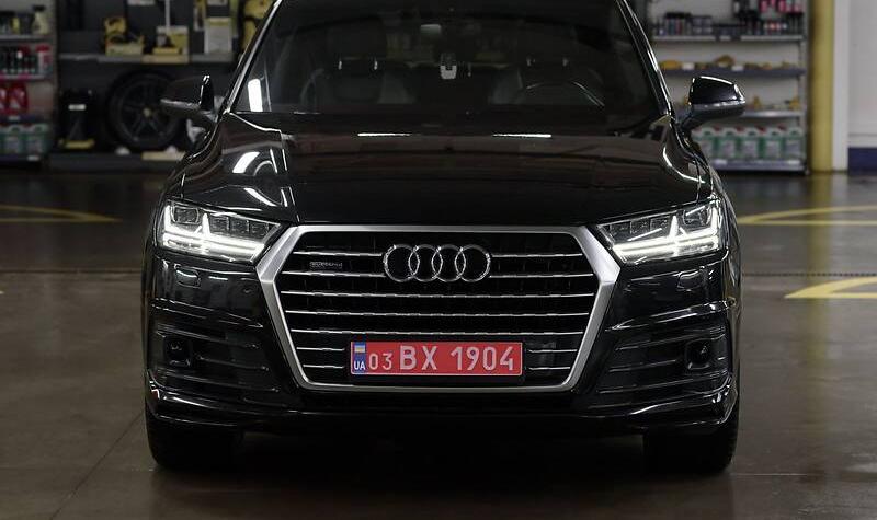 Audi Q7 S LINE MATRIX  2017