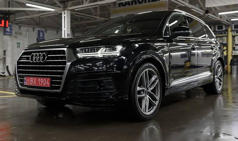 Audi Q7 S LINE MATRIX  2017