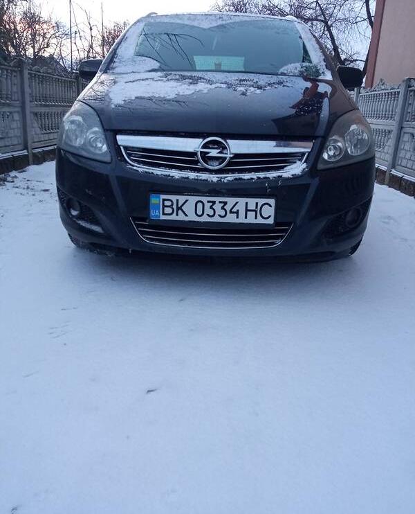 Opel Zafira Cosmo 1.7 cdti 2011