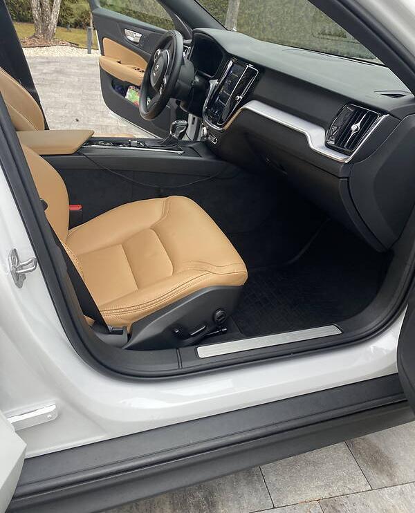 Volvo V60 CrossCountry 2020