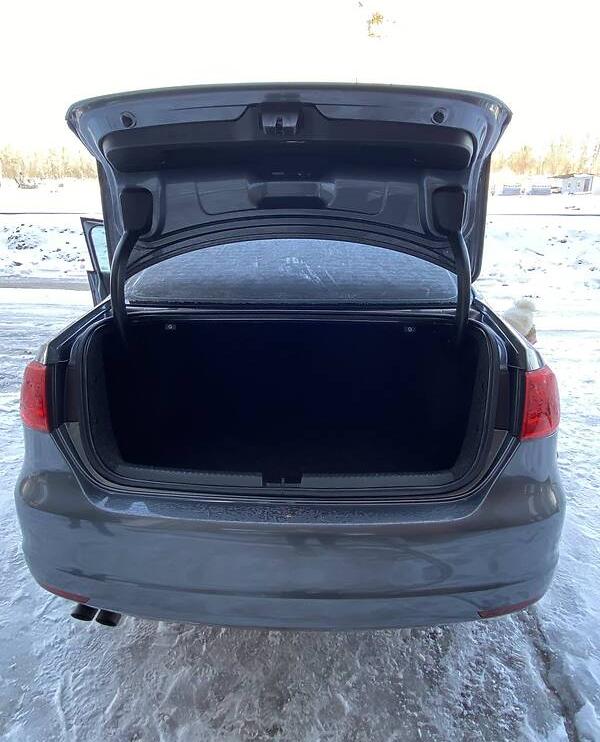 Volkswagen Jetta 2013
