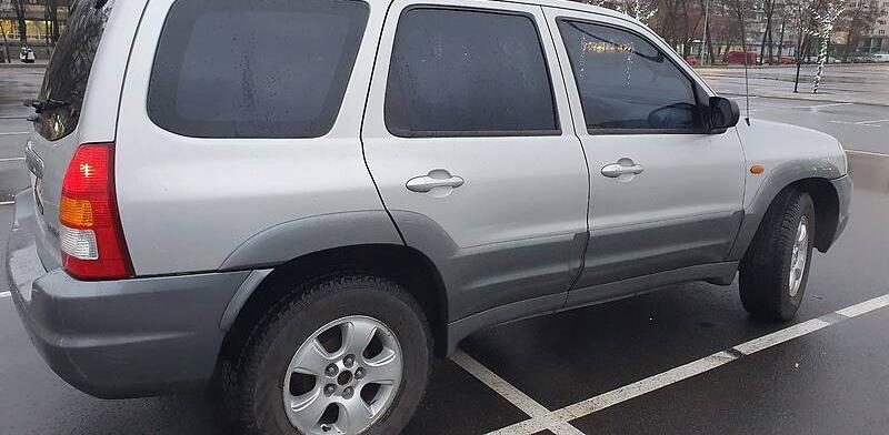 Mazda Tribute 2002
