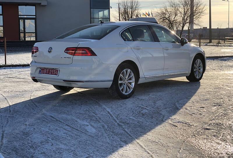 Volkswagen Passat B8 HIGHLINE 140kW 2016