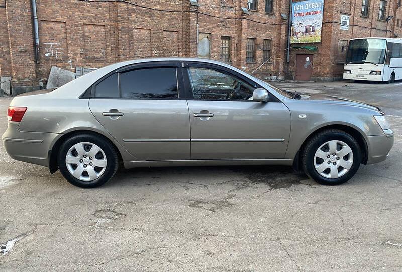 Hyundai Sonata 2008