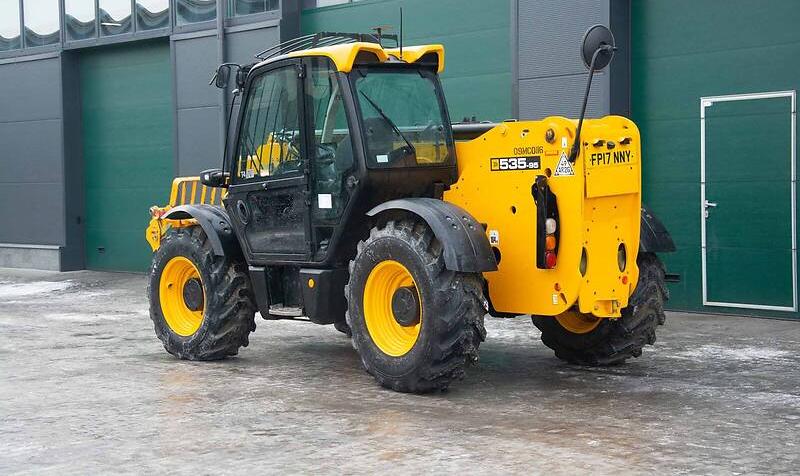 JCB 535-95 2017
