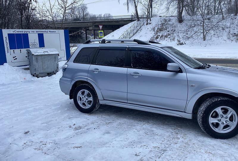 Mitsubishi Outlander 2006