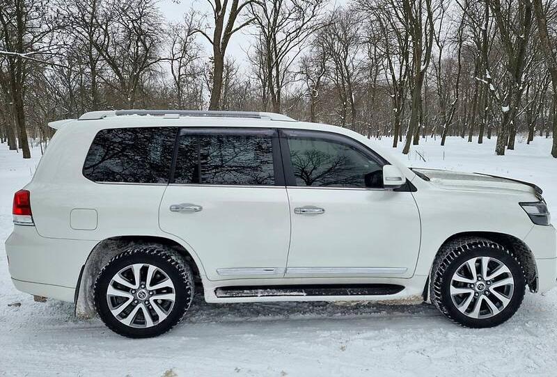 Toyota Land Cruiser 200 2017