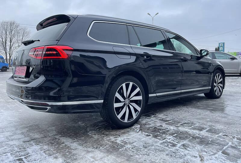 Volkswagen Passat B8 2 x R Line 2017