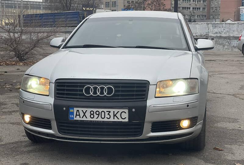 Audi A8 long  2005
