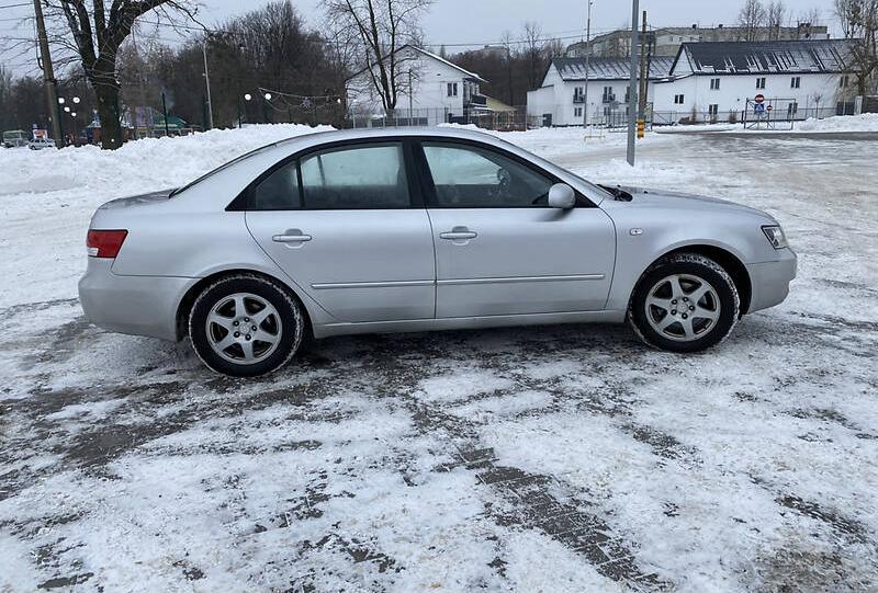 Hyundai Sonata 2008