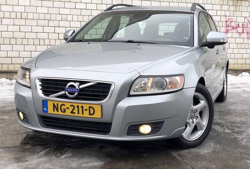 Volvo V50 MOMENTUM BLIS D2 2011