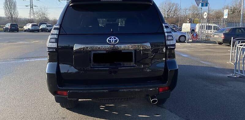 Toyota Land Cruiser Prado 150 2021