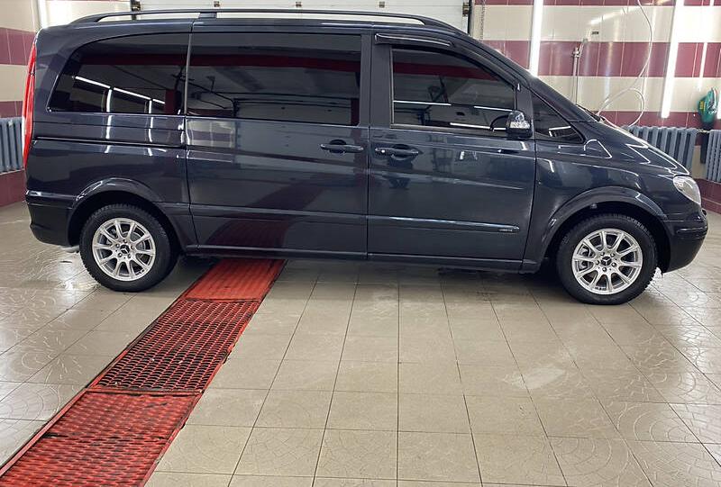 Mercedes-Benz Viano 2004