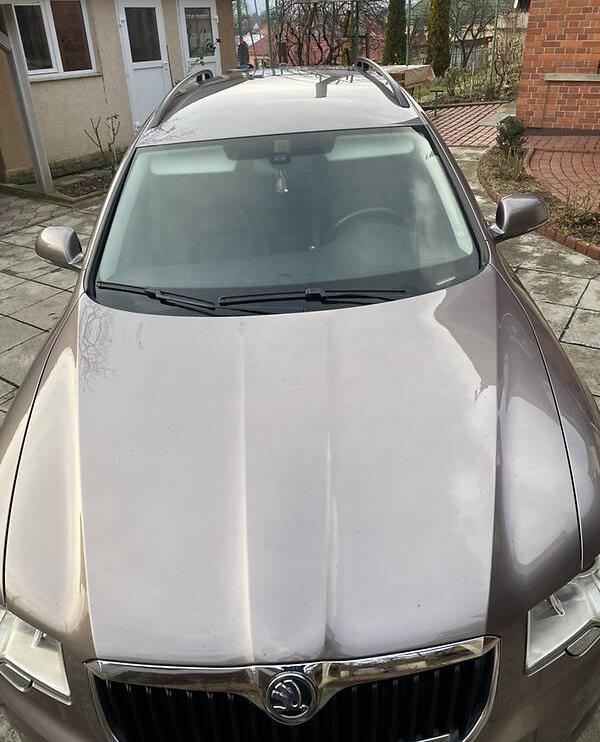 Skoda Superb Greenline 2012