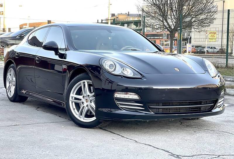 Porsche Panamera 2012