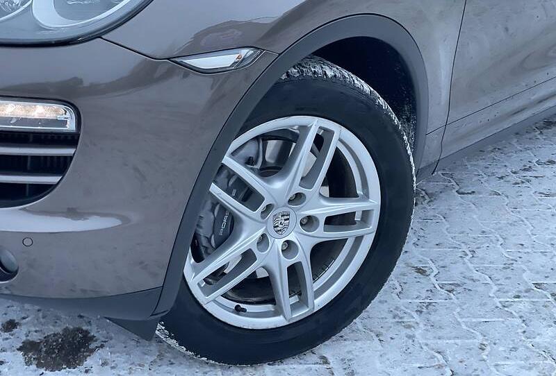 Porsche Cayenne 2011