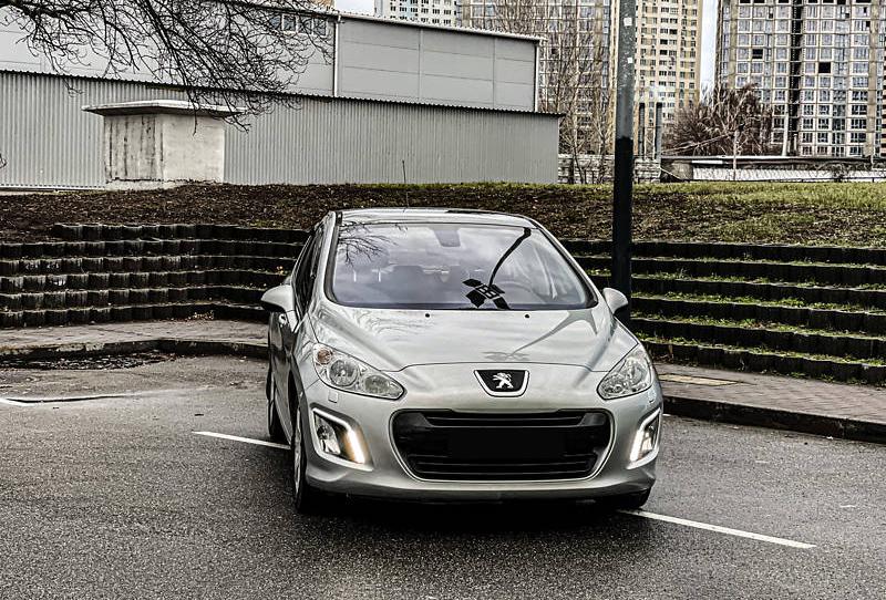 Peugeot 308 1.6 THP AT Allure  2011