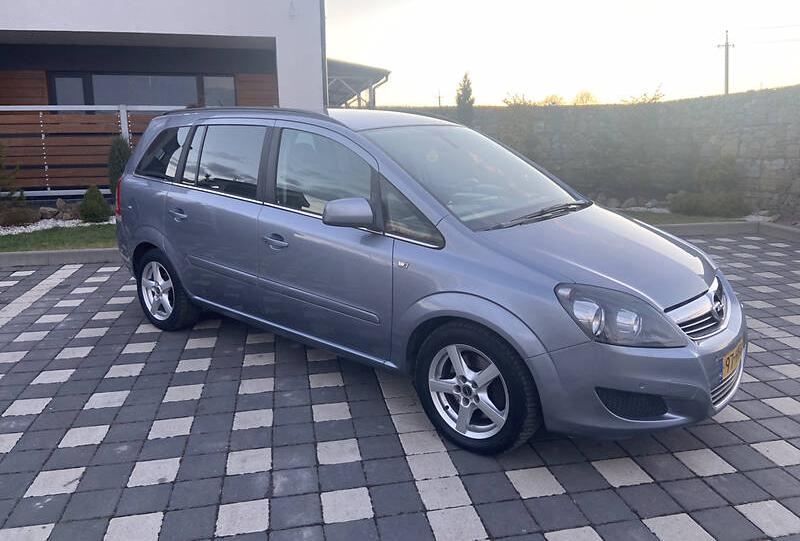 Opel Zafira EcoFlex 2011