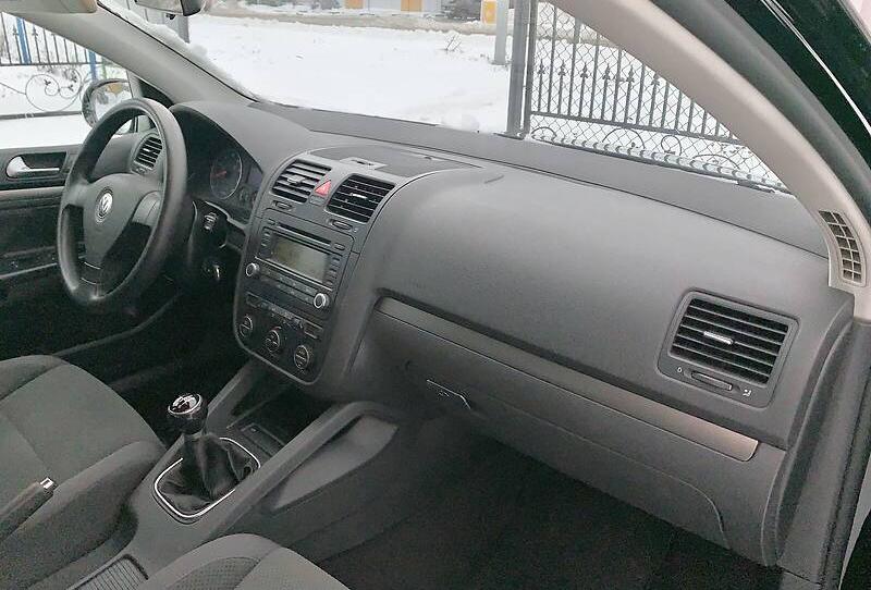 Volkswagen Golf V 2L150 PS ZYMOVA GUMA 2005