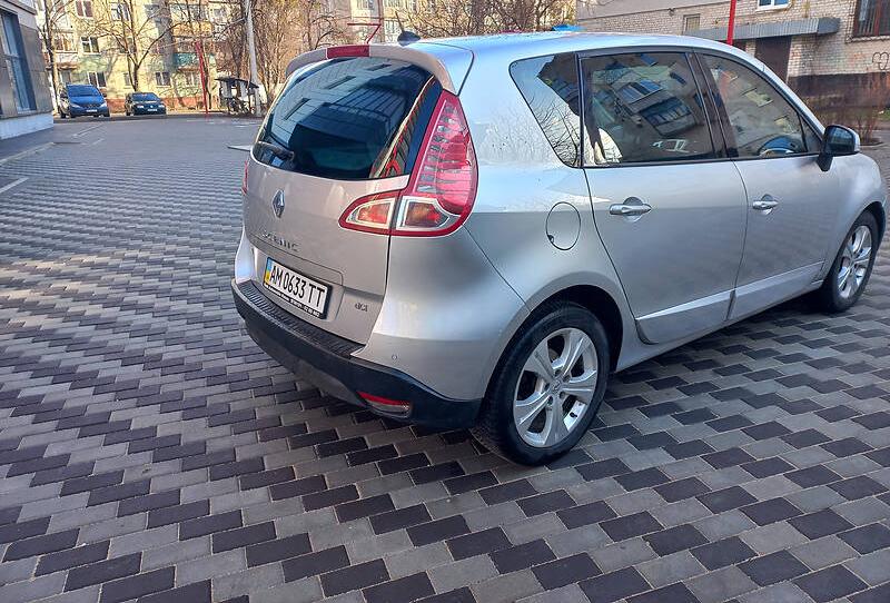 Renault Megane Scenic 2010