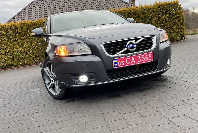 Volvo V50 D2 2012