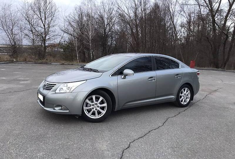 Toyota Avensis 2011
