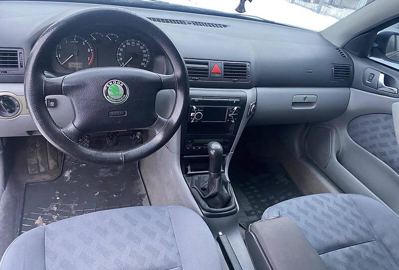 Skoda Octavia Tour 2000
