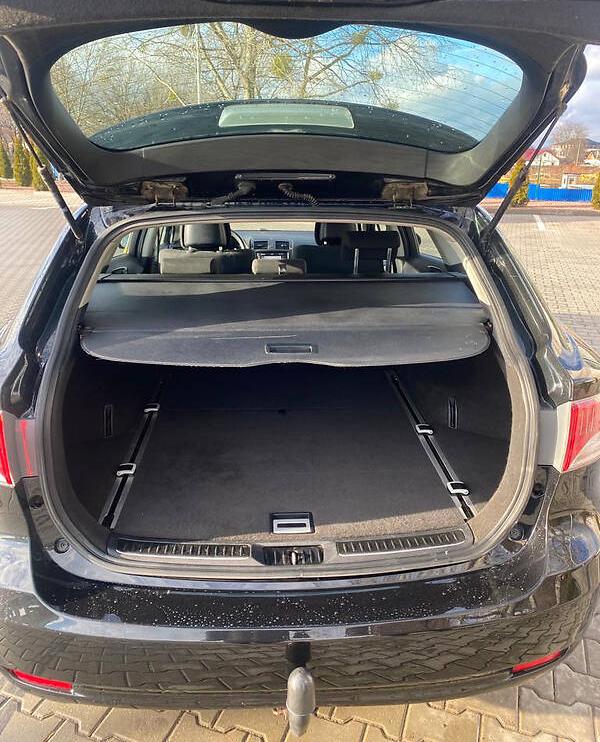 Toyota Avensis 2010