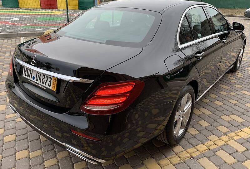 Mercedes-Benz E 220 AVANTGARDE 2016