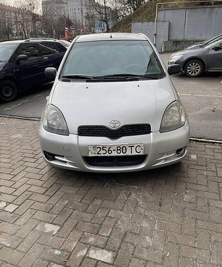 Toyota Yaris 1999