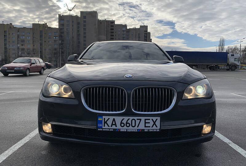 BMW 750 X drive 2011