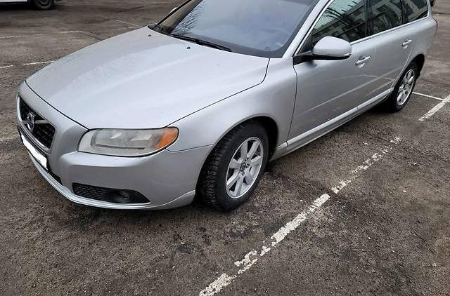Volvo V70 2013