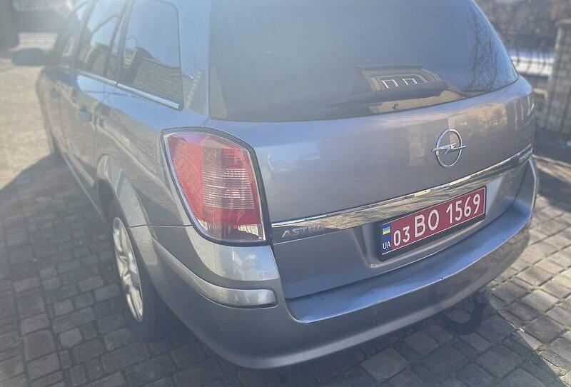 Opel Astra H 2008