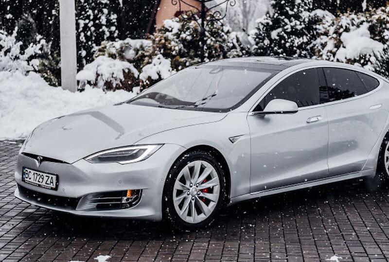 Tesla Model S P90D 2016