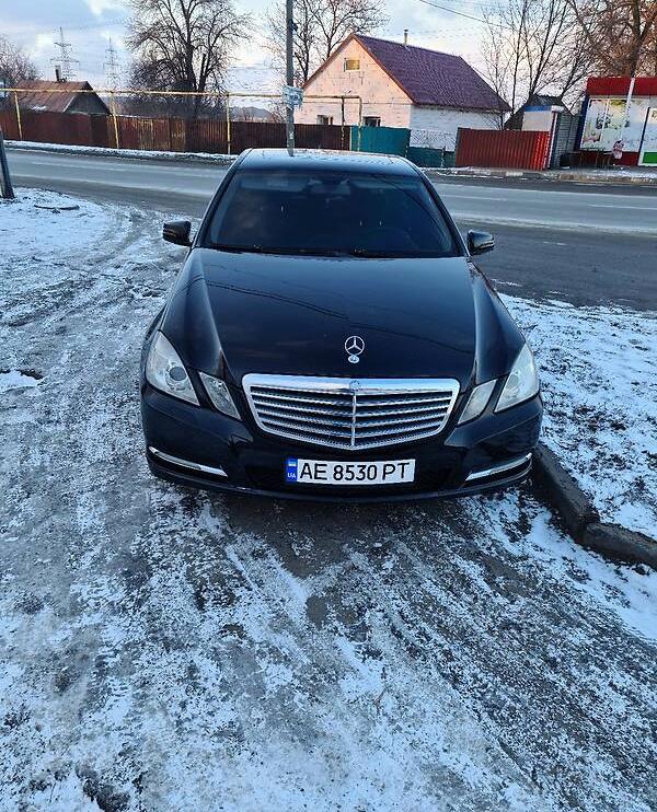 Mercedes-Benz E 200 2011