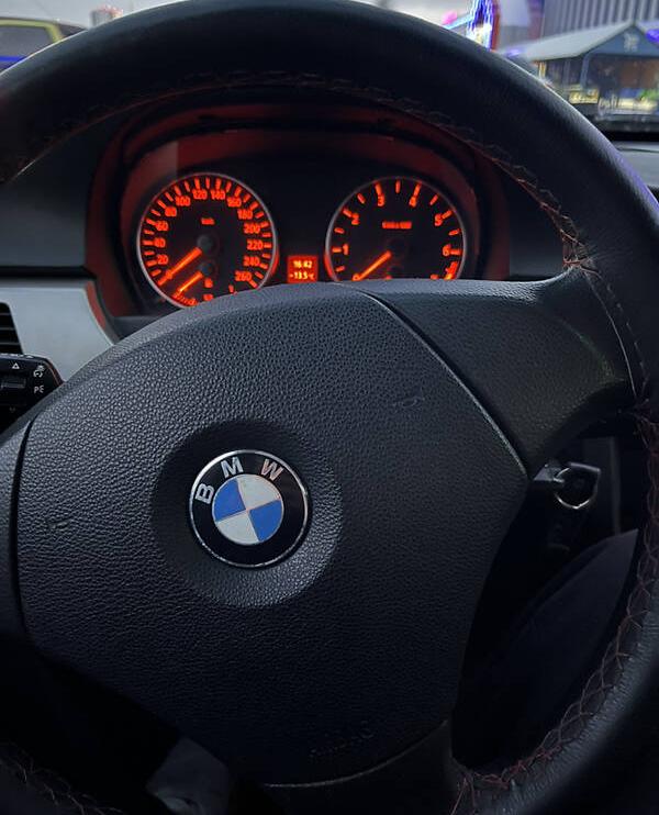 BMW 320 2006