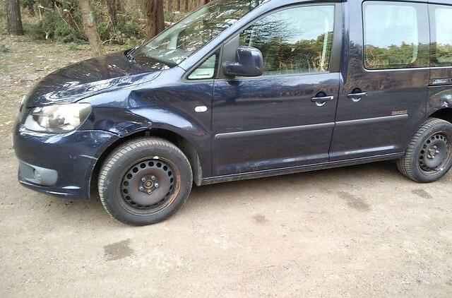 Volkswagen Caddy пасс. 2011