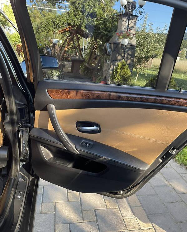 BMW 520 2008
