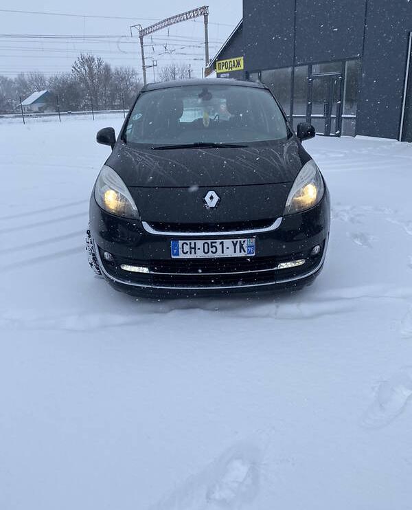 Renault Grand Scenic 2012