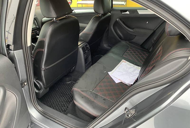 Volkswagen Jetta 2012