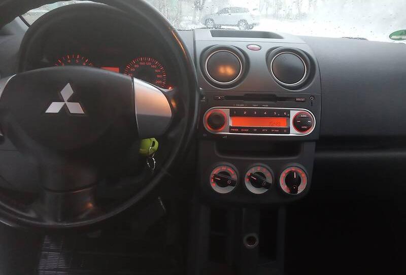 Mitsubishi Colt 2010