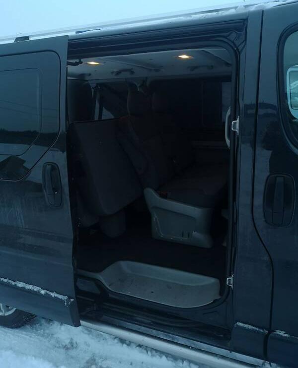 Opel Vivaro пасс. Tour  2010