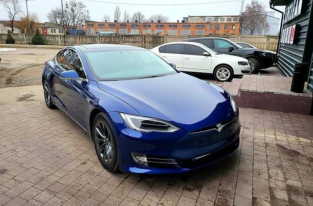 Tesla Model S 100D 2018