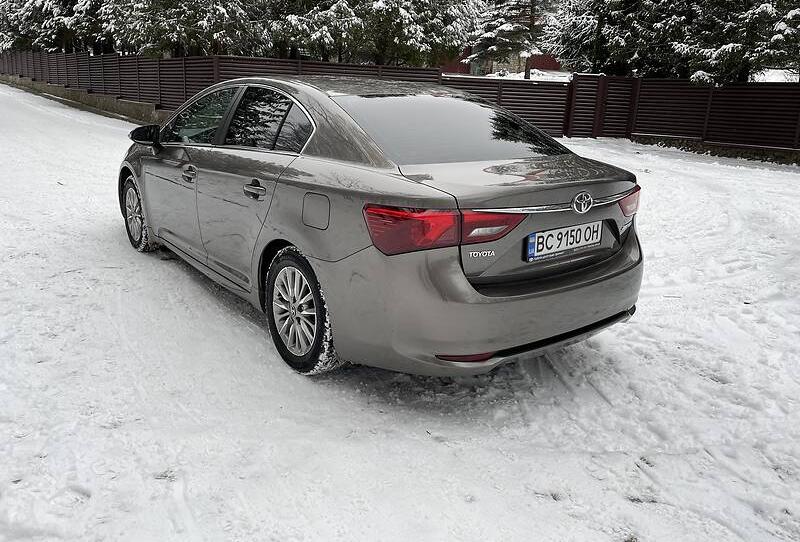 Toyota Avensis 2016