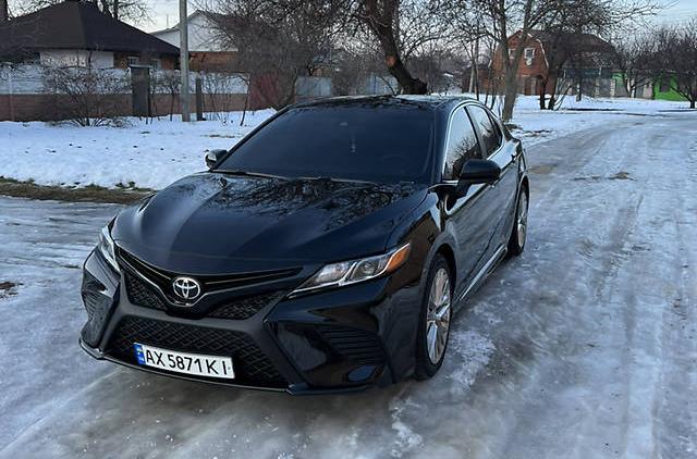 Toyota Camry 2018